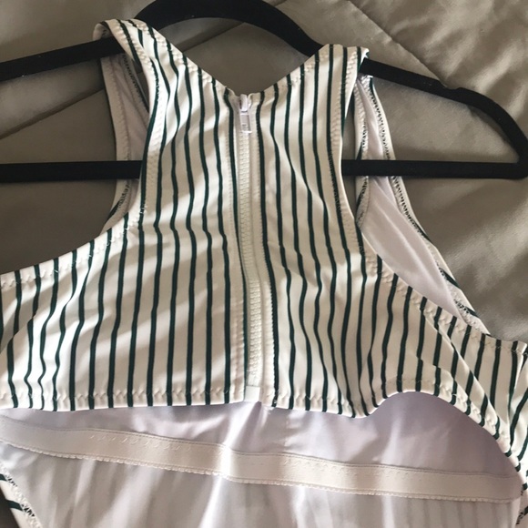 Swimsuit - Picture 4 of 6